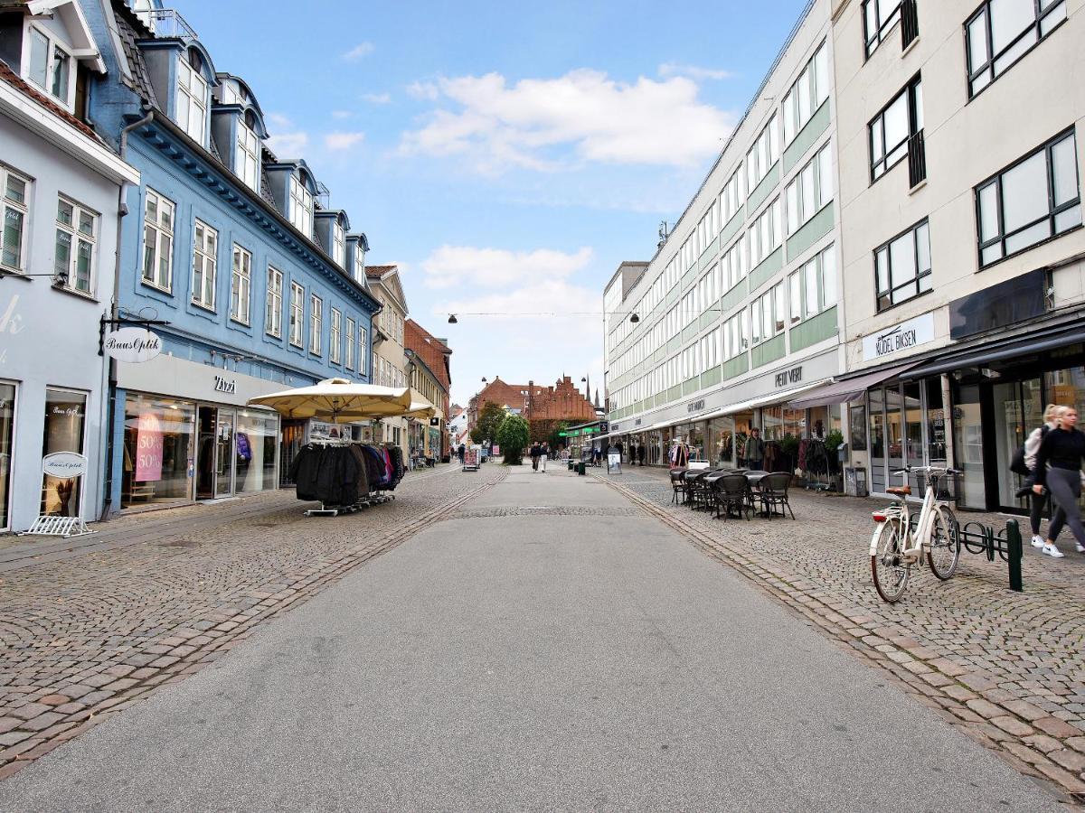Sanders Fjord - Inviting One-Bedroom Apartment In Center Of Roskilde Bagian luar foto